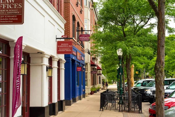 Smalltown sidewalk in Michigan — Stock Photo, Image