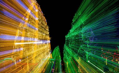 Göz kamaştırıcı Noel ışıkları