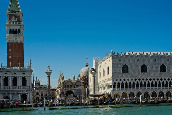 Venecia catedral y palacio — Foto de Stock