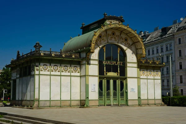 Otto Wagner pavilion Vienna — 스톡 사진