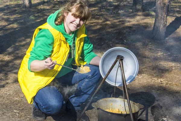 Spring Bright Sunny Day Forest Girl Cooks Porridge Pot Fire — Stock Photo, Image