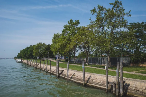 Insel mazzorbo, in der nähe von burano, venedig, italien — Stockfoto