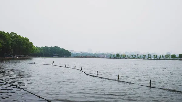 Landschap van West Lake, Hangzhou, China — Stockfoto