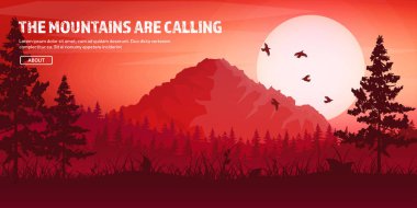 Dağ ve orman. Vahşi doğa manzara. Seyahat ve macera. Panorama. Ormana doğru. Ufuk çizgisi. Ağaçlar, fogfog.