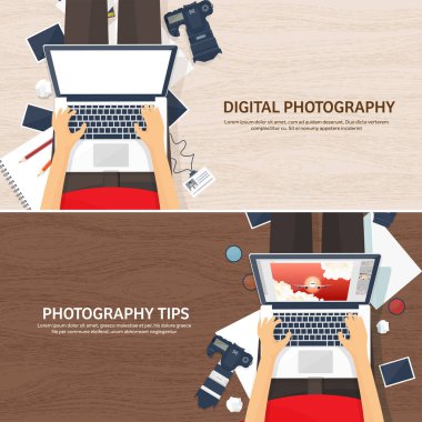 Fotoğrafçı ekipman üzerinde bir tablo. Fotoğraf araçları, fotoğraf düzenleme, beğenilen düz arka plan. Dijital photocamera lens ile. Vektör çizim.