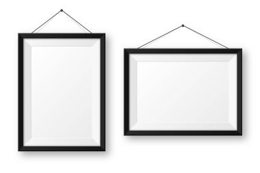 Duvarda asılı gerçekçi, gölgeli siyah resim çerçevesi. Beyaz arka planda izole edilmiş modern poster modeli. Sanat galerisi ya da iç mekan için boş fotoğraf çerçevesi. Vektör illüstrasyonu.