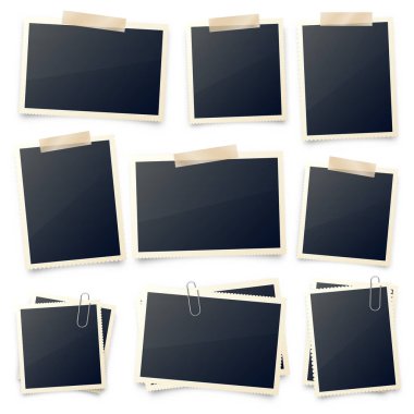 Gerçekçi boş fotoğraf kartı çerçevesi, film seti. Yapışkan bantlı ve gölgeli antika bir fotoğraf. Dijital enstantane görüntüsü. Fotoğraf sanatı. Tasarım için şablon ya da maket. Vektör illüstrasyonu.