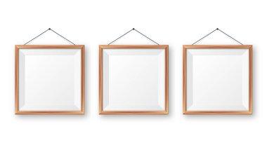 Duvarda asılı gerçekçi boş ahşap resim çerçevesi. Modern poster modeli. Ahşap desenli boş fotoğraf çerçevesi. Sanat galerisi. Vektör illüstrasyonu.