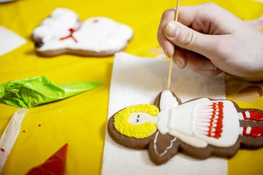 Zencefilli kurabiye. El yapımı. El yapımı zencefilli çörek..