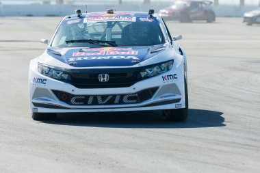 Sebastian Eriksson 93 kırmızı sırasında bir Honda Civic araba sürücüler 