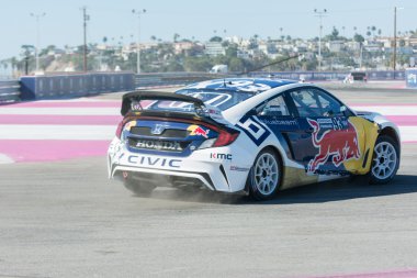 Sebastian Eriksson 93 kırmızı sırasında bir Honda Civic araba sürücüler 