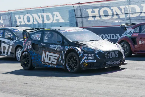 Brian Deegan 38, dysków Ford Fista St, podczas Red Bull Glo — Zdjęcie stockowe