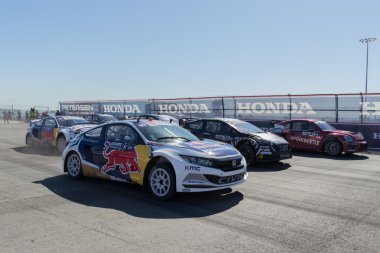 Sürücüleri savaş sırasında Red Bull küresel Rallycros pozisyon için