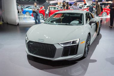 Audi R8 V10 Plus ekranda