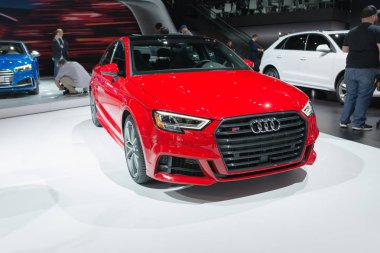 Audi S3 artı ekranda