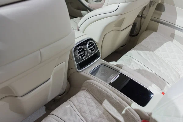 Interior del Cabriolet S650 de Mercedes-Maybach — Foto de Stock