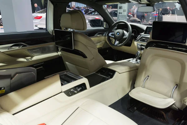 BMW M760i xDrive intérieur — Photo