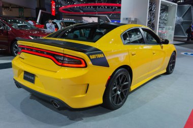 Şarj cihazı Daytona birden kenara çekilip kurtulmak