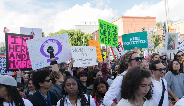 Varios cientos de activistas — Foto de Stock