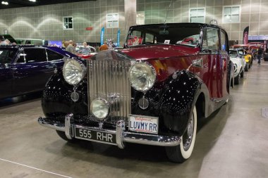 Rolls-Royce Silver Wraith Touring Sedan Hooper