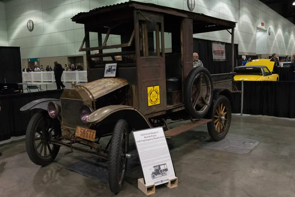 Ford Model T plný expresní topmodelka 221 — Stock fotografie