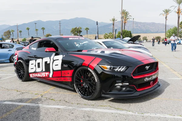 Ford Mustang op display — Stockfoto