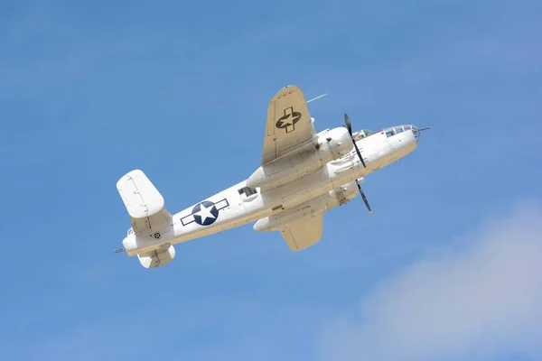 北アメリカ b-25 j ミッチェル — ストック写真