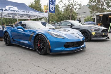 Chevrolet Corvette Stingray ekranda