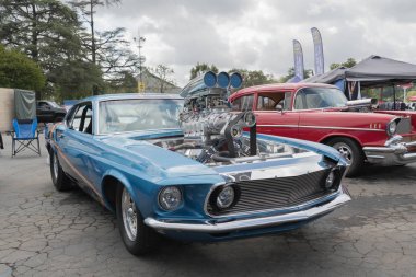 Chevrolet Camaro Z28 ekranda