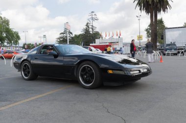 Chevrolet Corvette Stingray ekranda