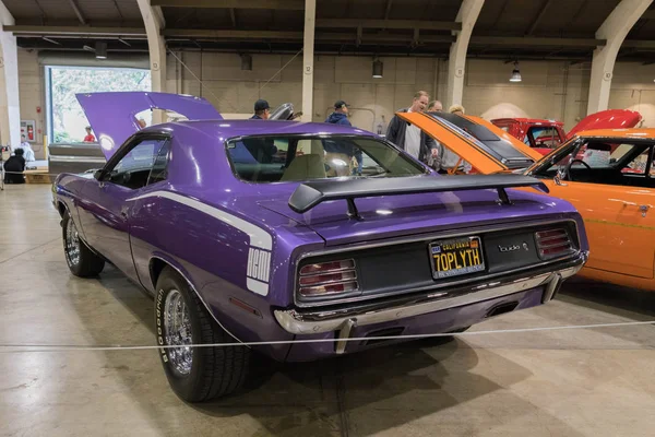 Plymouth Hemi Cuda 1970 cupê em exposição — Fotografia de Stock