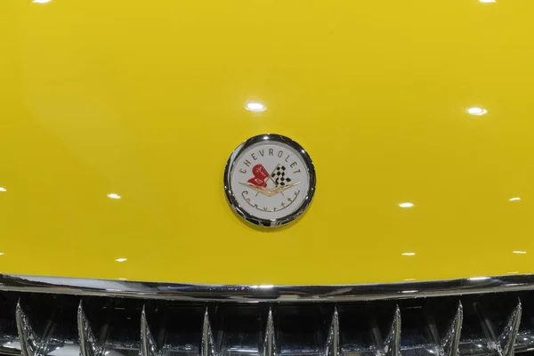 Emblème Chevrolet Corvette exposé — Photo