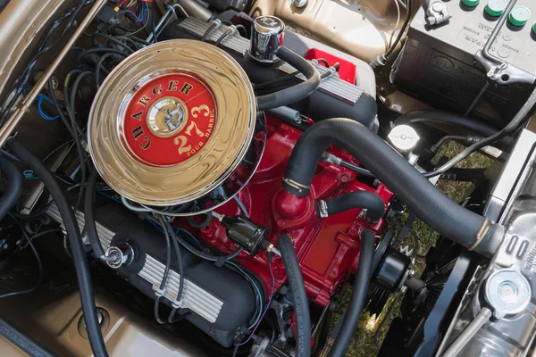 Charger 273 engine on display — Stock Photo, Image