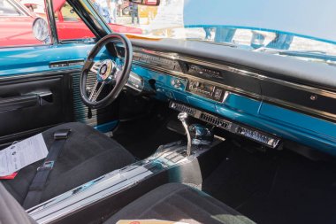 Dodge Dart Gt spor iç ekranda