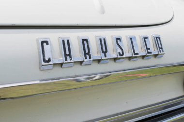 Chrysler 300g amblemi ekranda