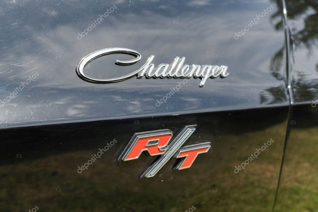 Dodge Challenger RT emblem on display – Stock Editorial Photo ...