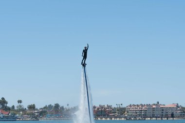 Flyboard gösterisi sırasında Red Bull Air Race