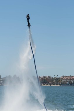 Flyboard gösterisi sırasında Red Bull Air Race