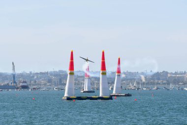 Kirby Chambliss ABD Red Bull Air Rac sırasında gerçekleştirir