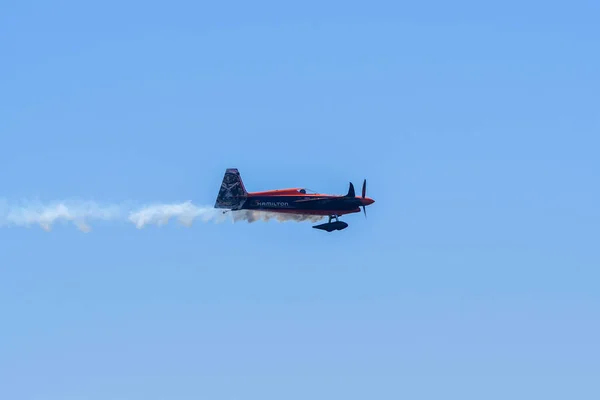 Nicolas Ivanoff Francji wykonuje podczas Red Bull Air Race — Zdjęcie stockowe