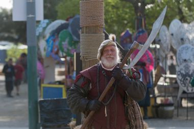 Tipik giyim eşyası katılımcı