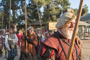 Vintage giyim eşyası katılımcılar