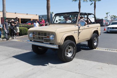 Ford Bronco ekranda