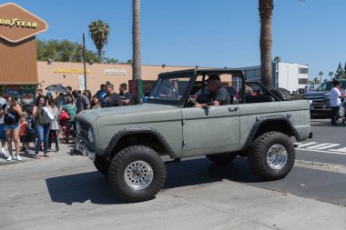 Ford Bronco ekranda