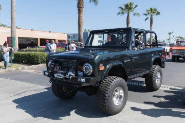 Ford Bronco ekranda