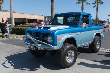 Ford Bronco ekranda