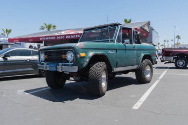 Ford Bronco ekranda