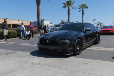 Ford Mustang patron 302 ekranda beşinci nesil 