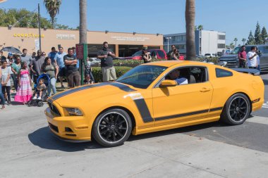 Ford Mustang patron 302 ekranda beşinci nesil 