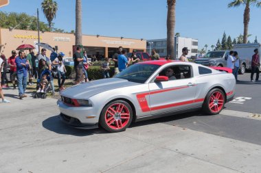 Ford Mustang patron 302 ekranda beşinci nesil 